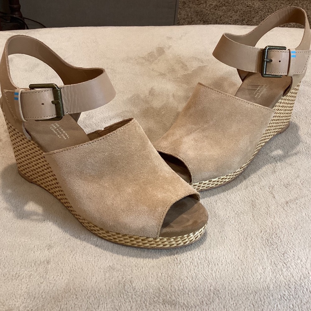 Toms Tropez Wedges Honey Suede and Leather Women's Size US 8.5, UK 6.5, EU 39
